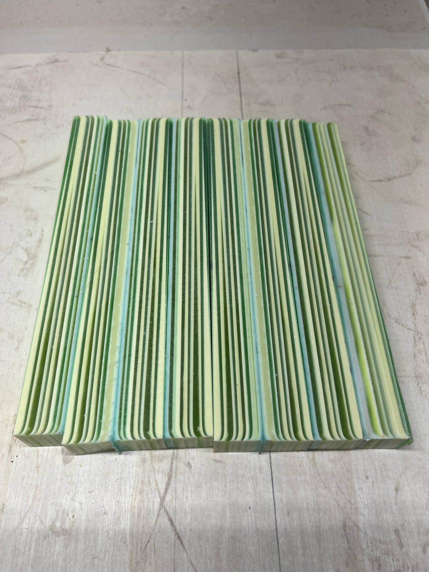 Peanuts’ Mint N Cream Stripes Pen Blank